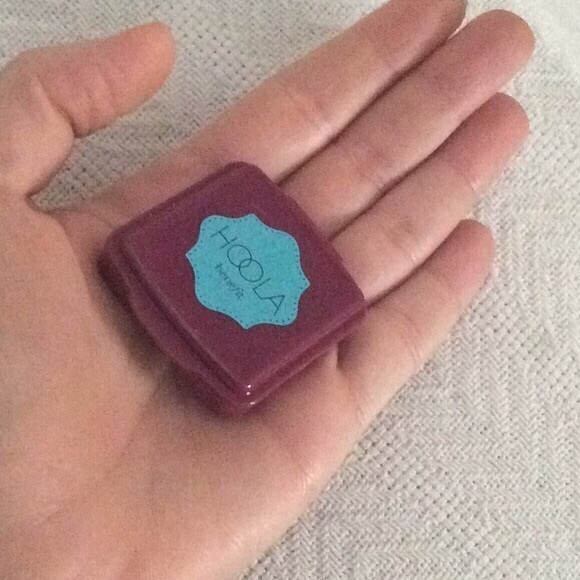 New BENEFIT Hoola Matte Bronzer - Picture 4 of 4
